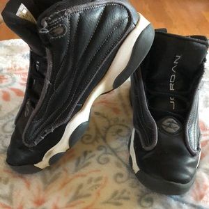 Jordan’s black grey white